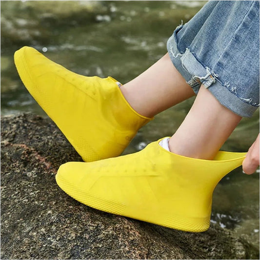 🌧️ Halten Sie Ihre Schuhe trocken, wenn das Wetter nass wird.